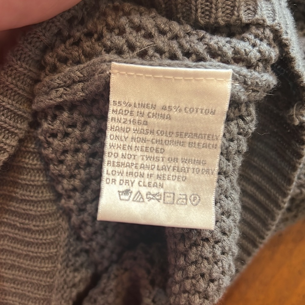 Cute Gray Knit Hooded V-Neck Sweater - Picture 7 of 7